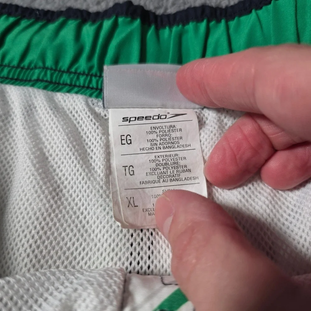 Speedo Mens XL Board Shorts White Green‎ Navy Plaid Cargo Pocket Mesh Lined Swim